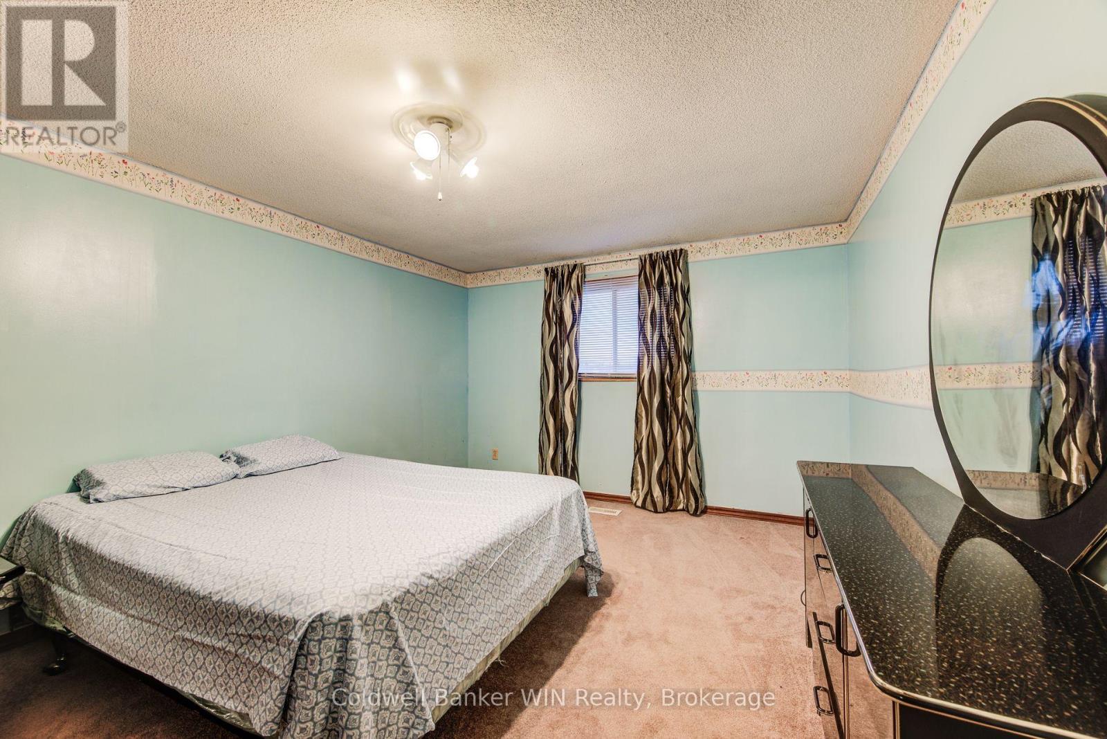 120 Melissa Cres., Wellington North, Ontario  N0G 2L3 - Photo 16 - X12198300