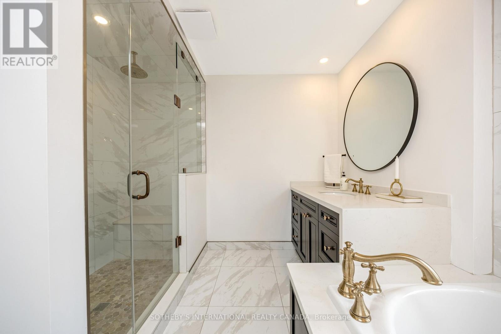 10 Meander Close, Hamilton, Ontario  L0R 1H1 - Photo 28 - X12660364