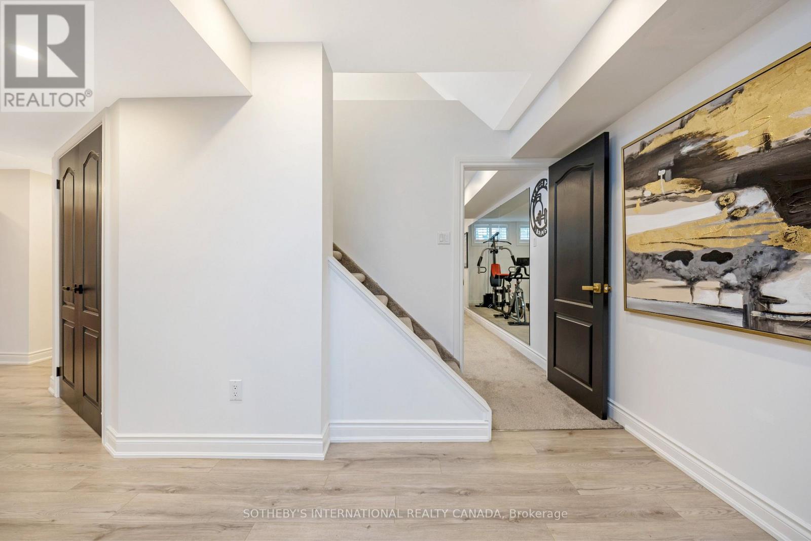 10 Meander Close, Hamilton, Ontario  L0R 1H1 - Photo 36 - X12660364