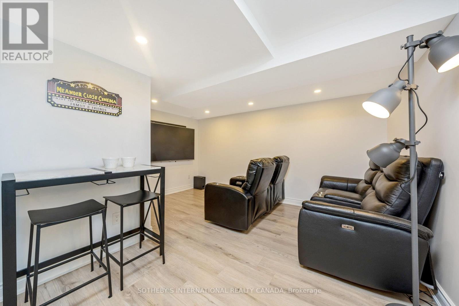 10 Meander Close, Hamilton, Ontario  L0R 1H1 - Photo 39 - X12660364