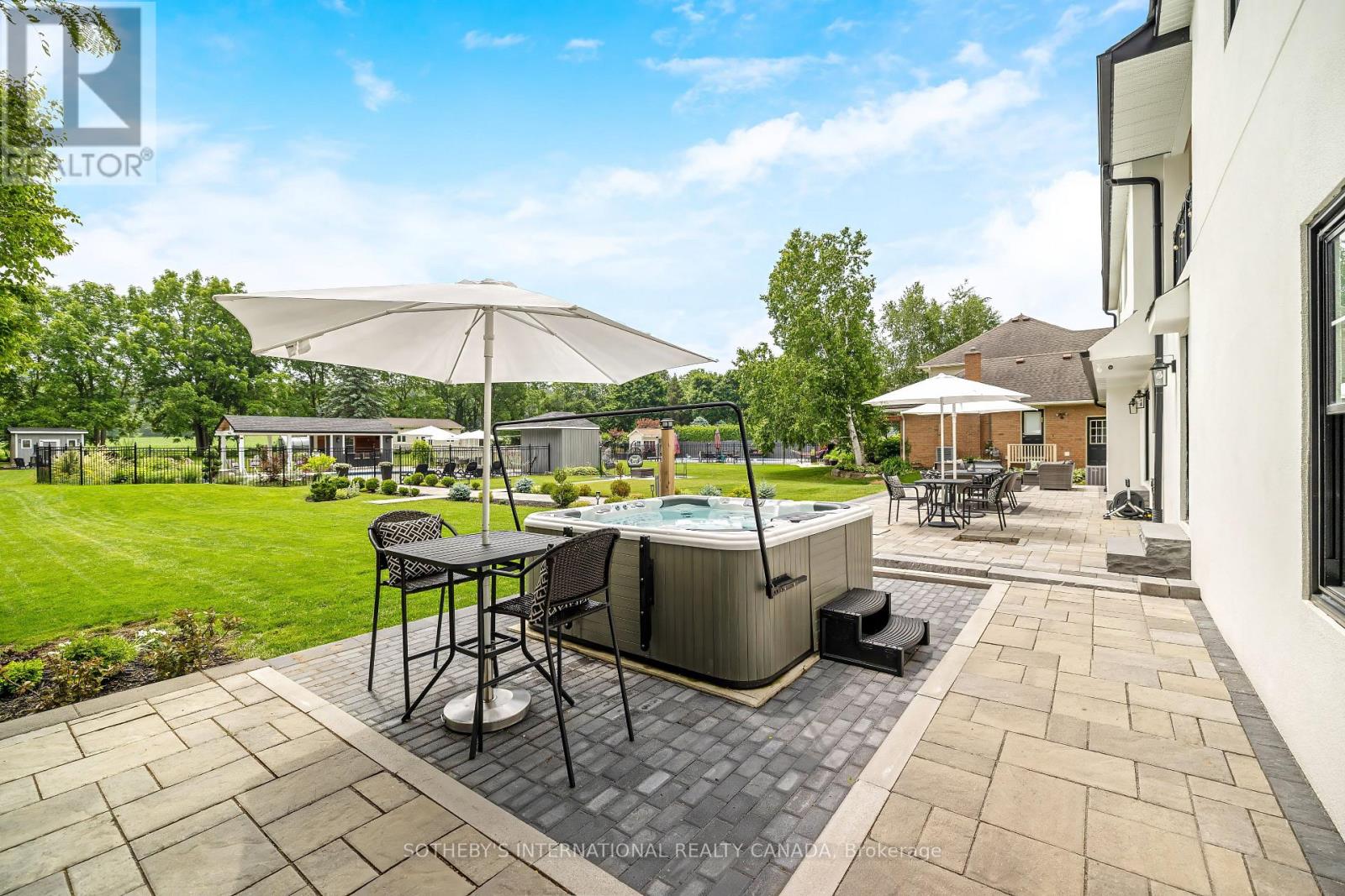 10 Meander Close, Hamilton, Ontario  L0R 1H1 - Photo 43 - X12660364