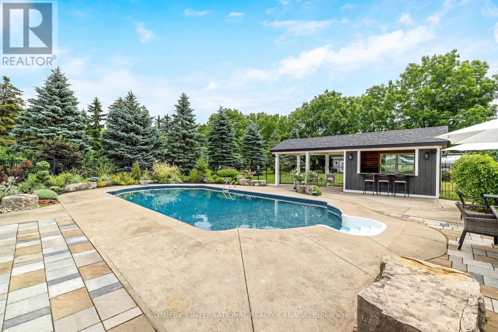 10 Meander Close, Hamilton, Ontario  L0R 1H1 - Photo 45 - X12660364