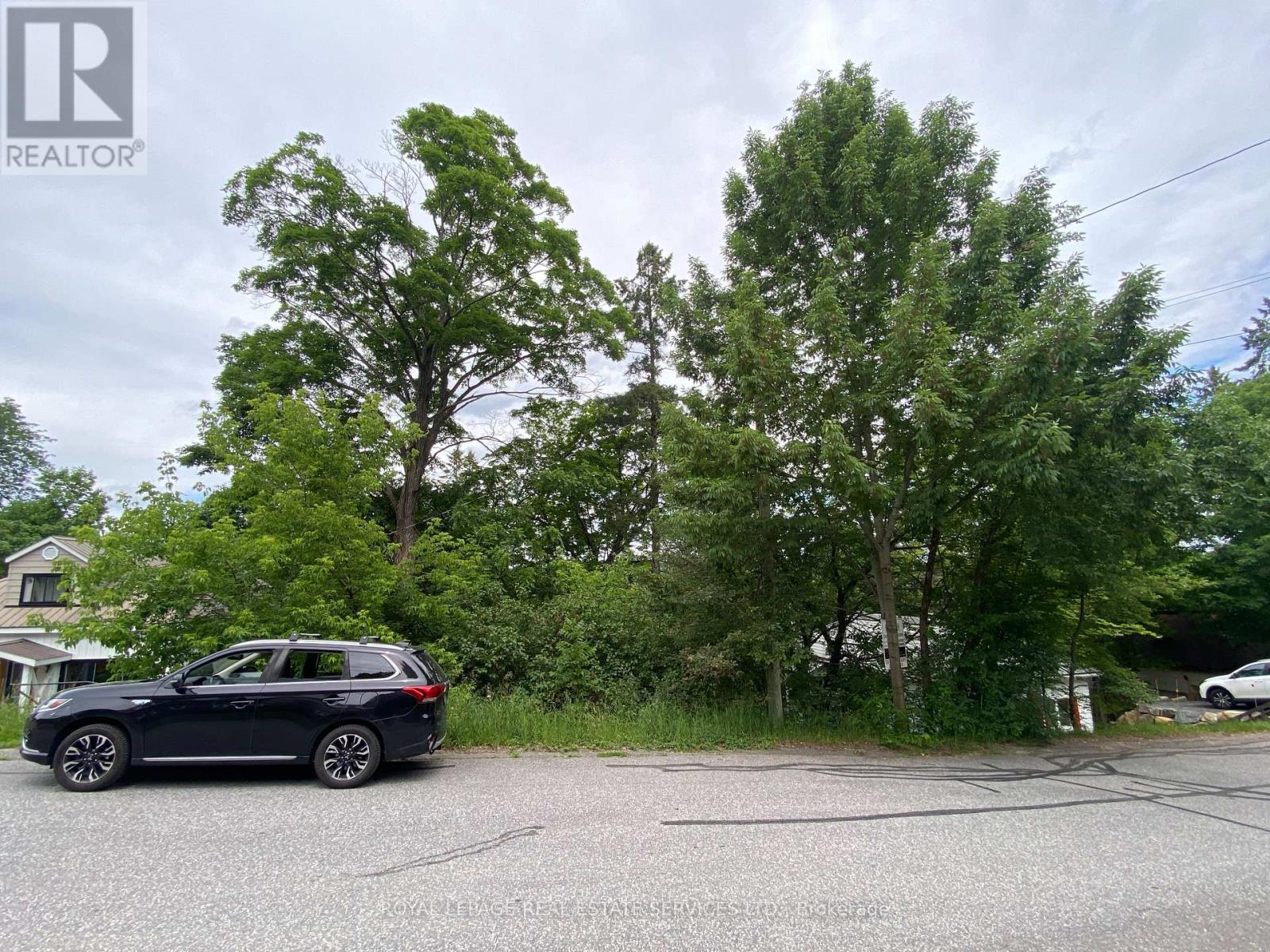 16 Cora Street E, Huntsville, Ontario  P1H 1P6 - Photo 10 - X12660394