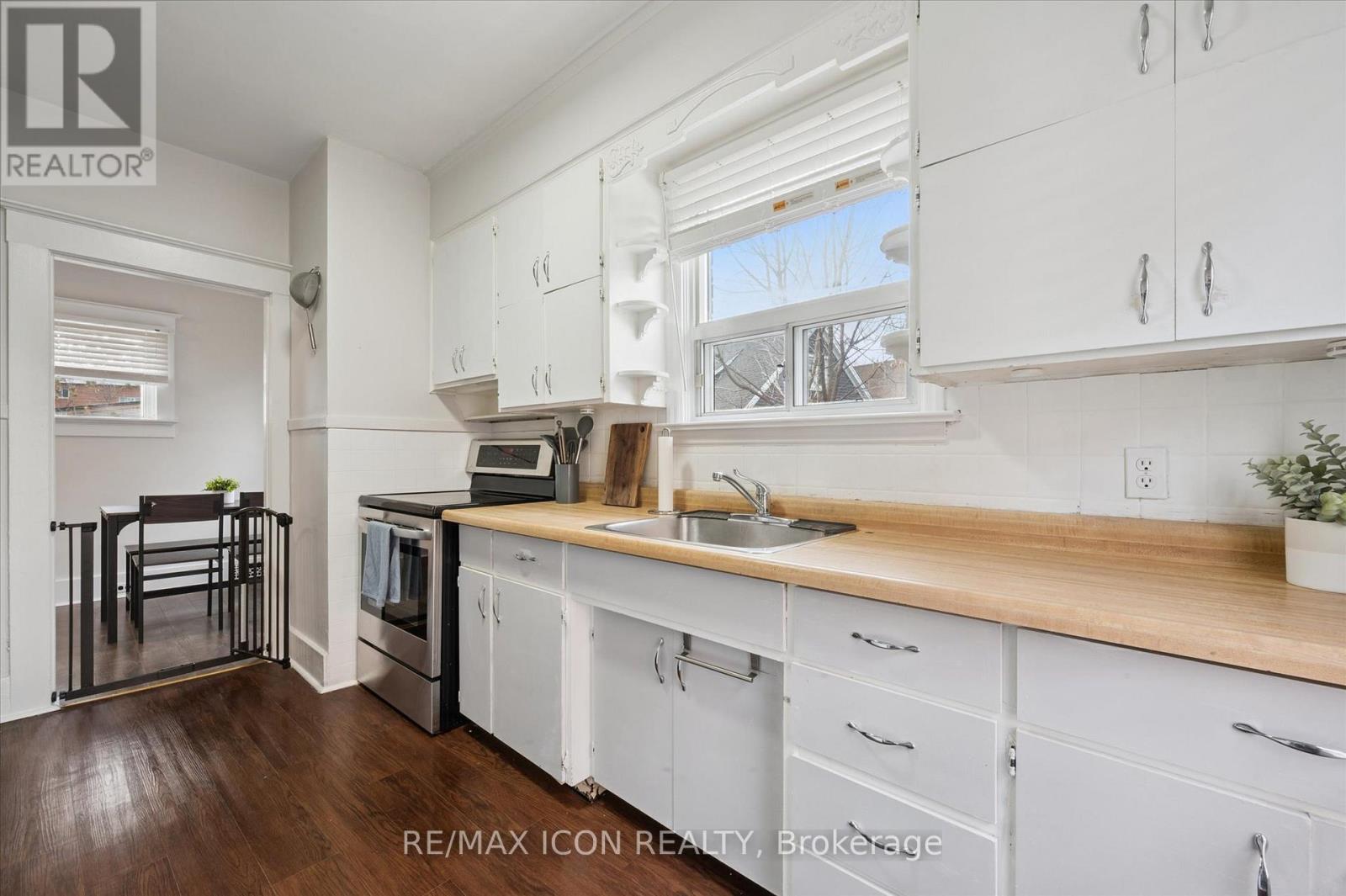 262 Madison Avenue S, Kitchener, Ontario  N2M 3H4 - Photo 9 - X12660396