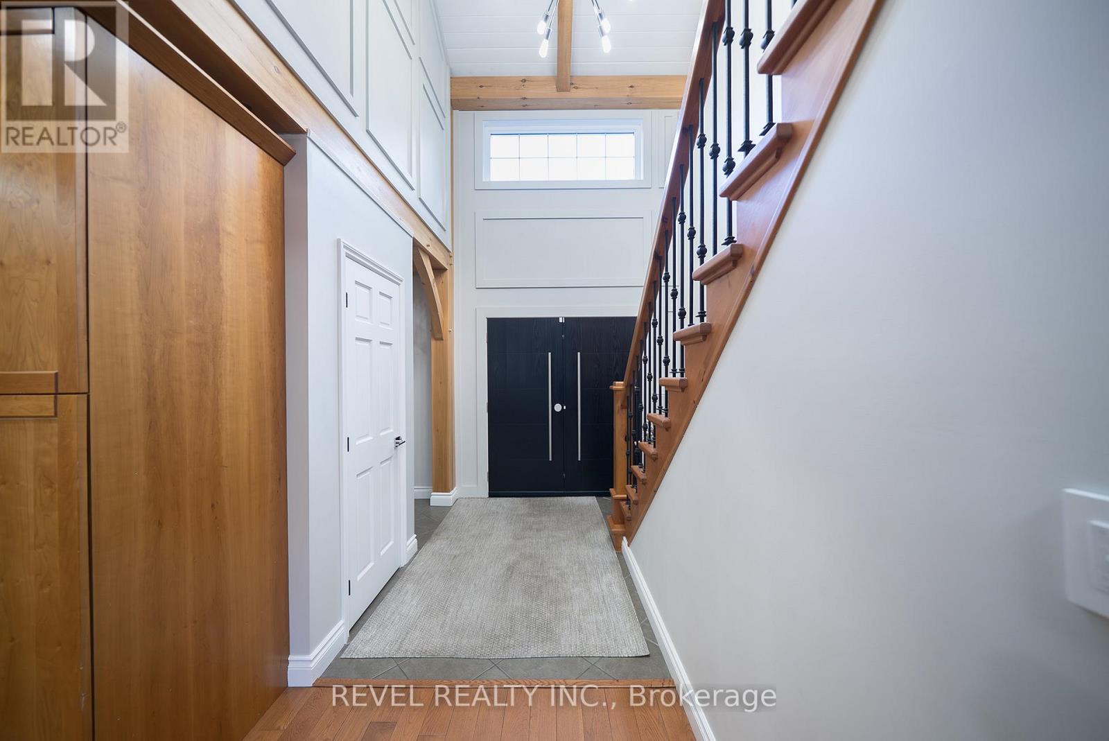 9 Michael's Lane, Tillsonburg, Ontario  N4G 4G9 - Photo 4 - X12660422