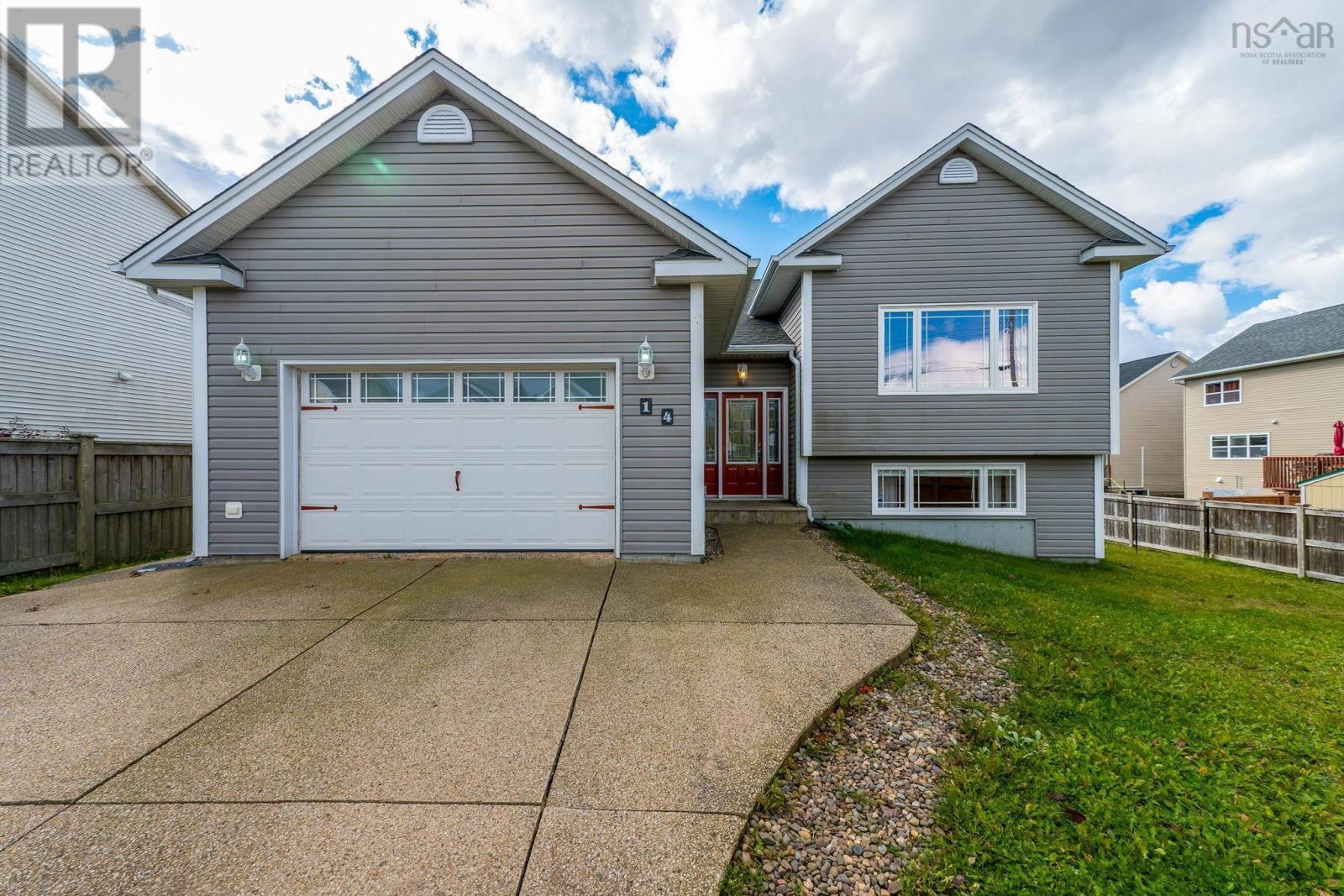 14 Marshall Street, Dartmouth, Nova Scotia  B2X 0A8 - Photo 1 - 202600097