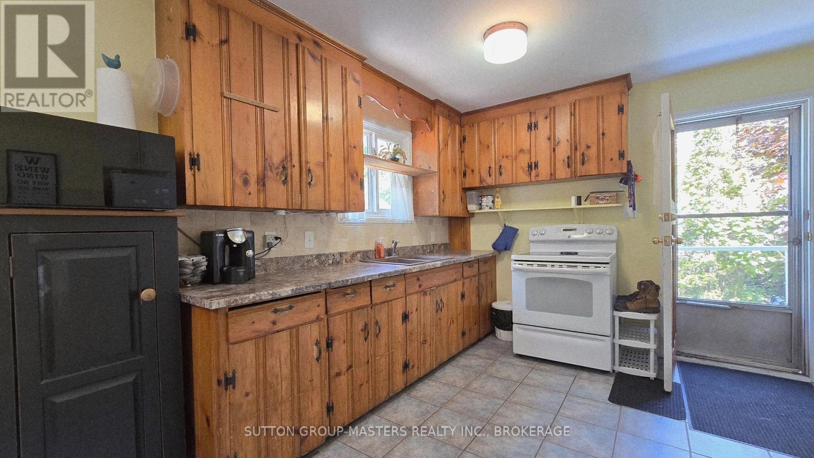 7a Bishop Street, Kingston (City Southwest), Ontario  K7M 3P5 - Photo 10 - X12660492