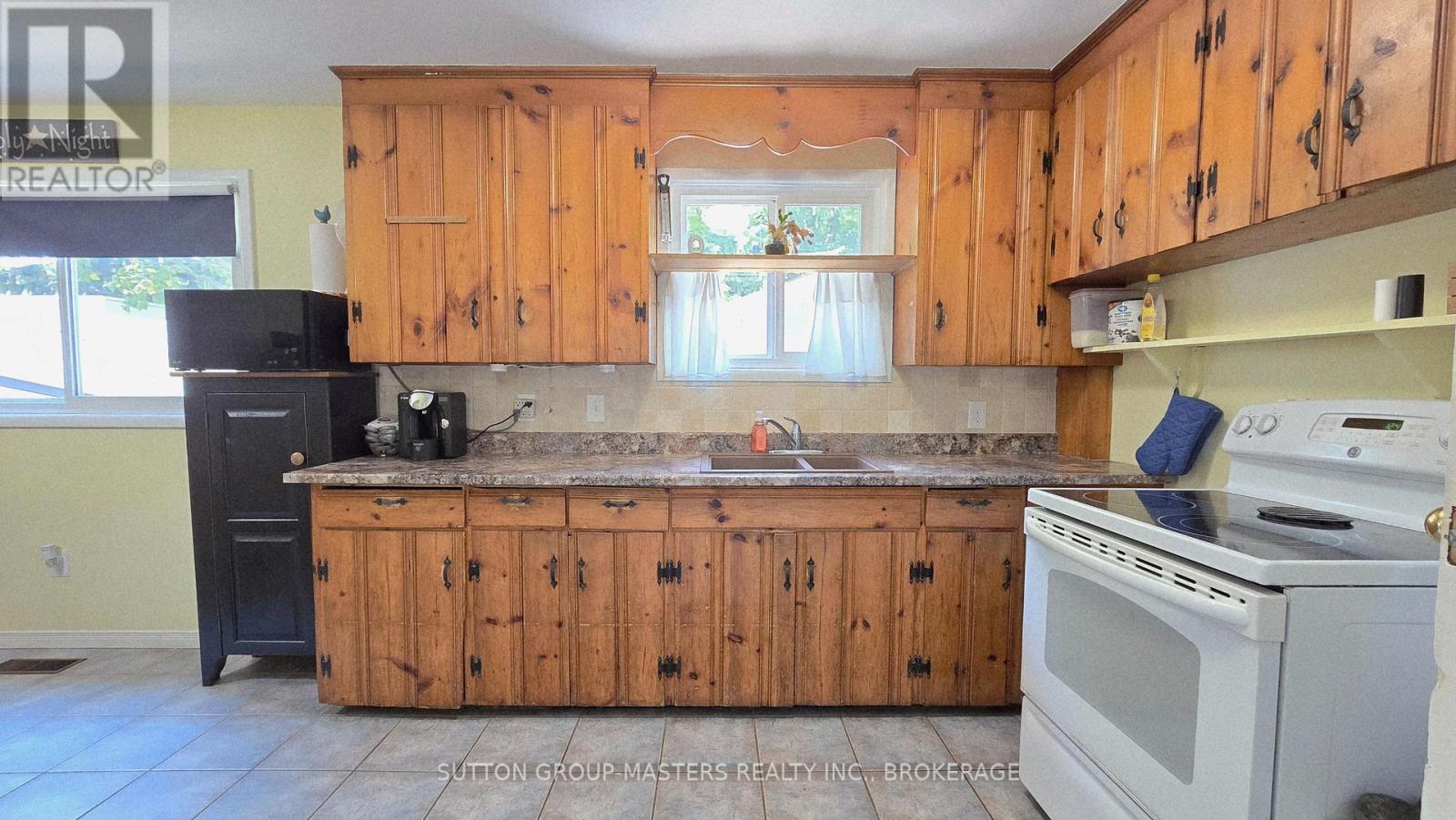 7a Bishop Street, Kingston (City Southwest), Ontario  K7M 3P5 - Photo 12 - X12660492