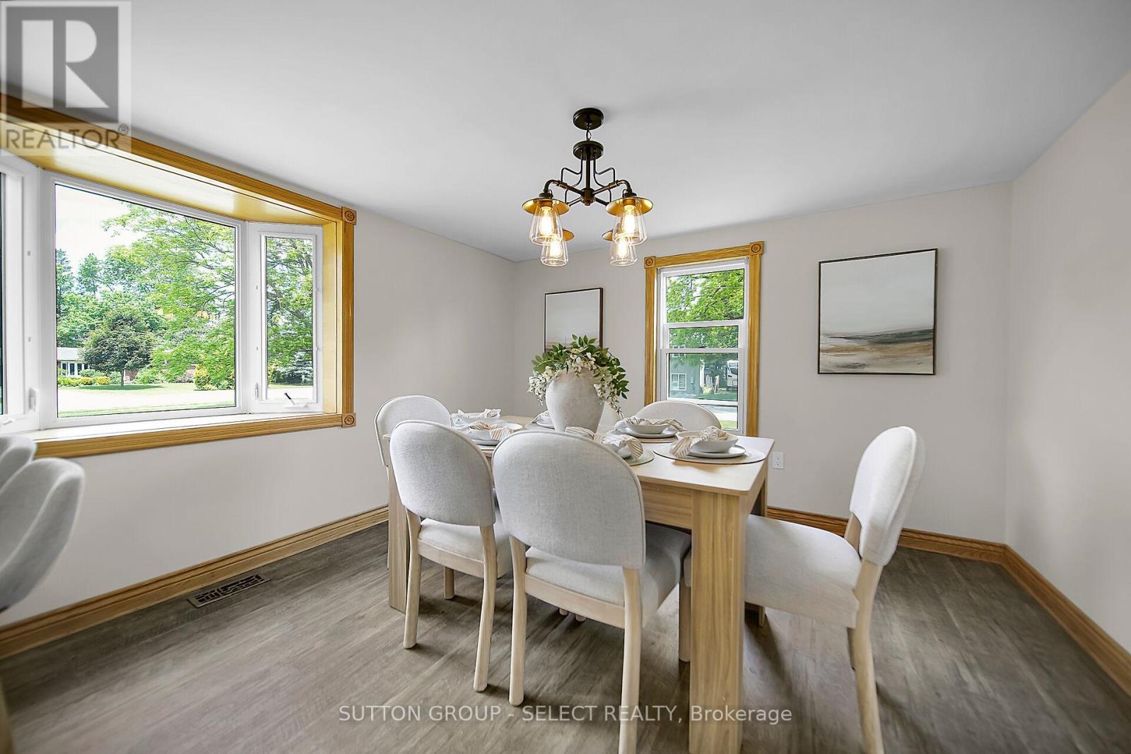 2617 Queens Street, Strathroy-Caradoc (Mount Brydges), Ontario  N0L 1W0 - Photo 12 - X12660546