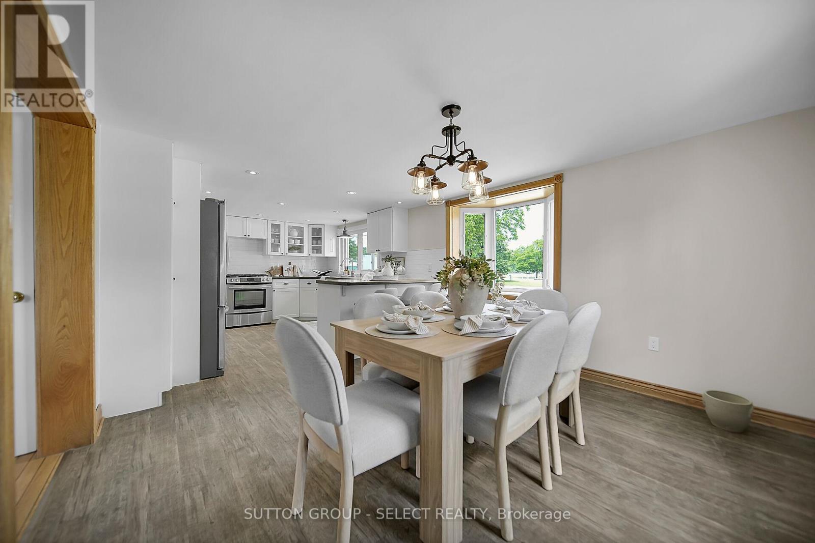 2617 Queens Street, Strathroy-Caradoc (Mount Brydges), Ontario  N0L 1W0 - Photo 13 - X12660546