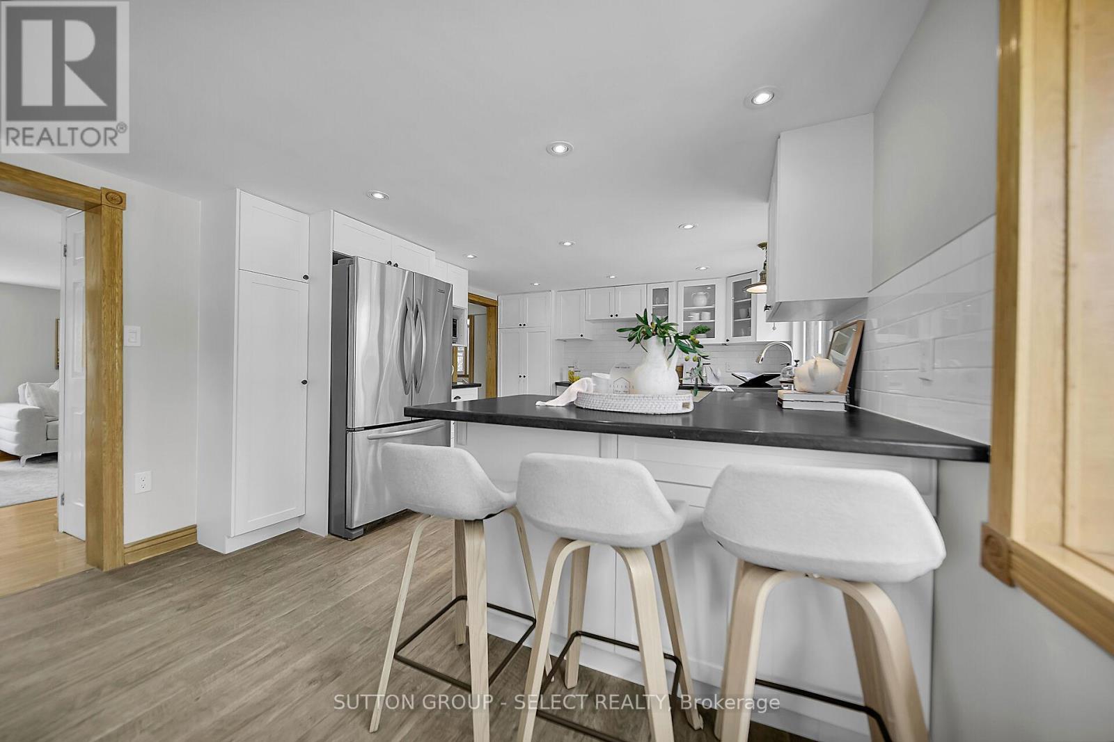 2617 Queens Street, Strathroy-Caradoc (Mount Brydges), Ontario  N0L 1W0 - Photo 15 - X12660546