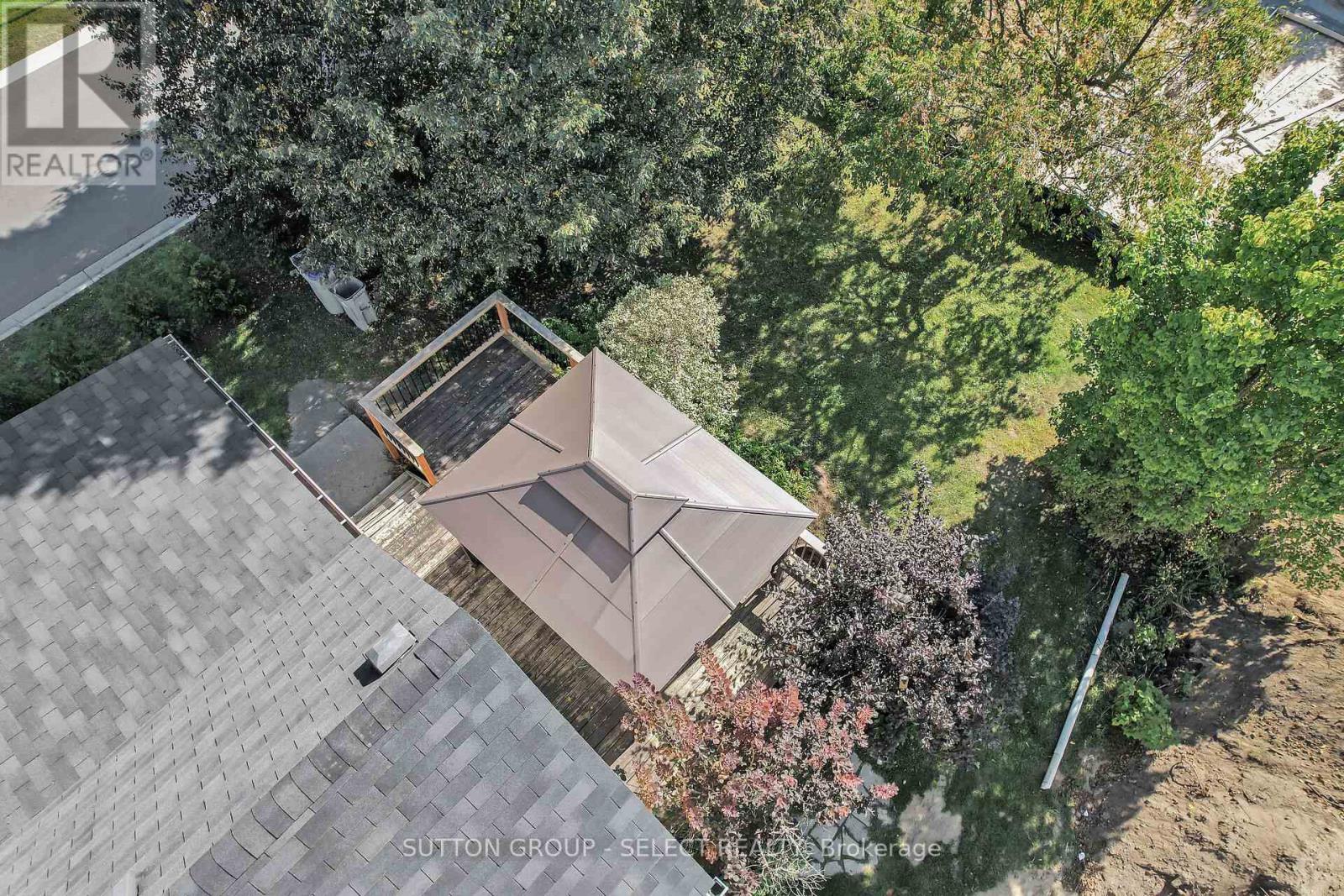 2617 Queens Street, Strathroy-Caradoc (Mount Brydges), Ontario  N0L 1W0 - Photo 33 - X12660546