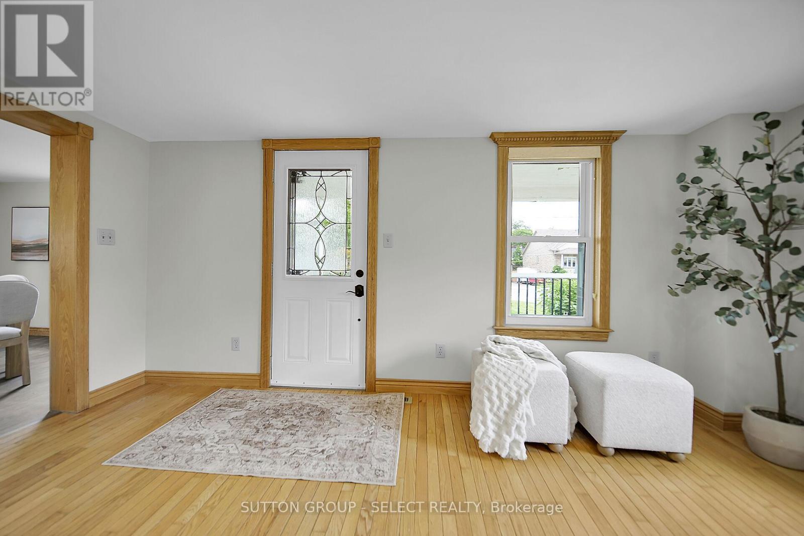 2617 Queens Street, Strathroy-Caradoc (Mount Brydges), Ontario  N0L 1W0 - Photo 6 - X12660546