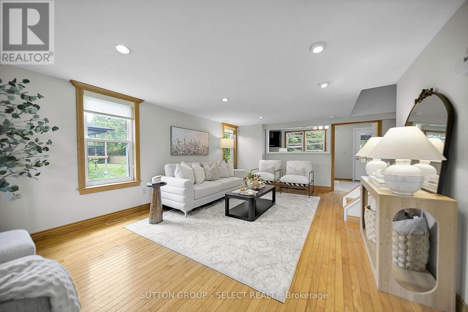 2617 Queens Street, Strathroy-Caradoc (Mount Brydges), Ontario  N0L 1W0 - Photo 7 - X12660546