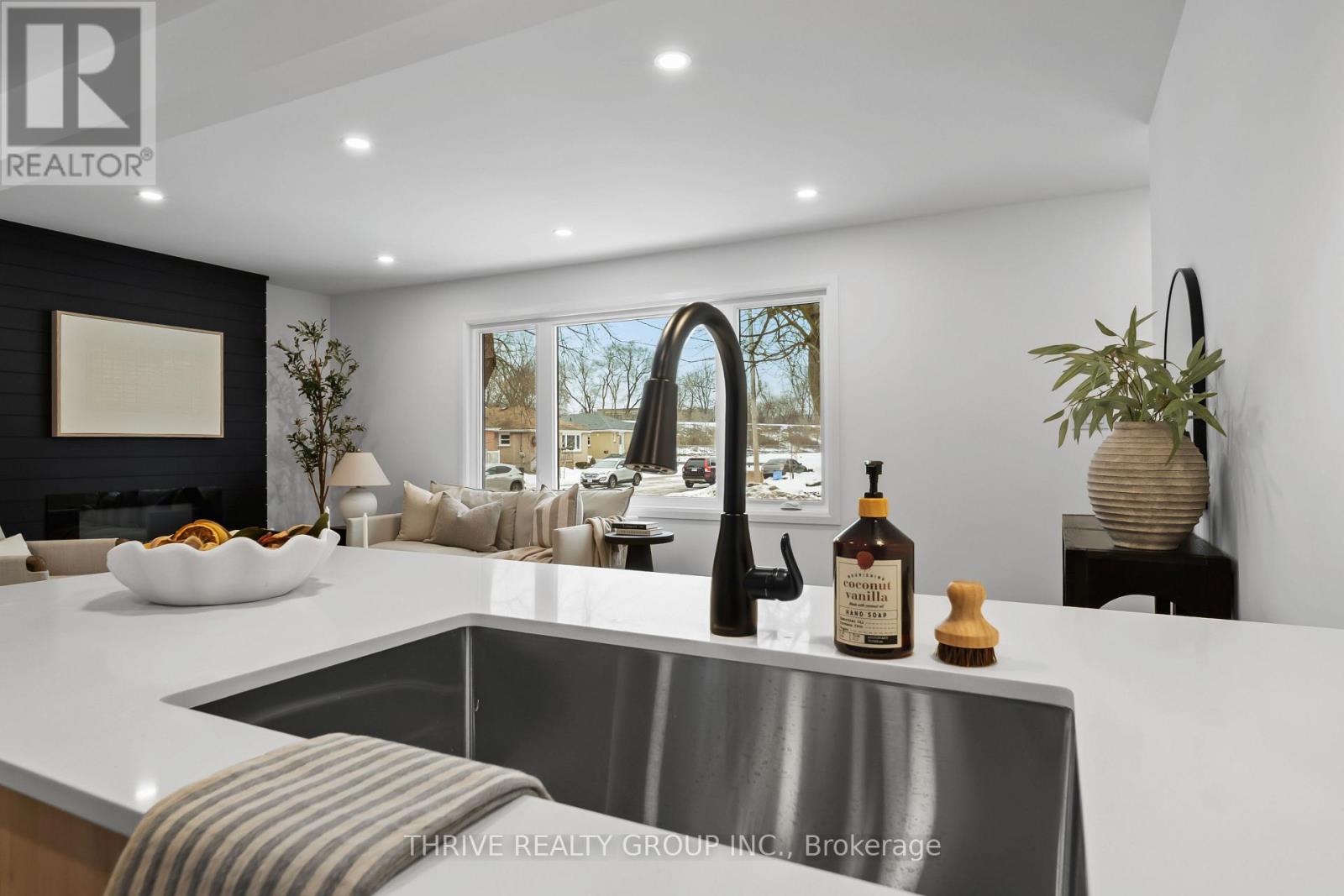 24 Gower Street, London North, Ontario  N6H 2E6 - Photo 12 - X12660570