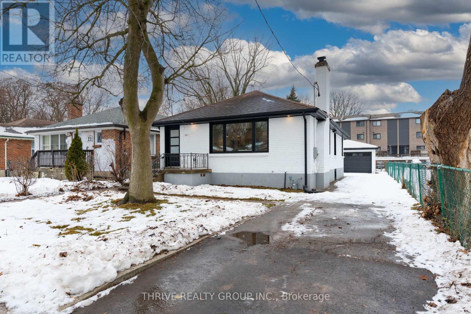 24 Gower Street, London North, Ontario  N6H 2E6 - Photo 2 - X12660570