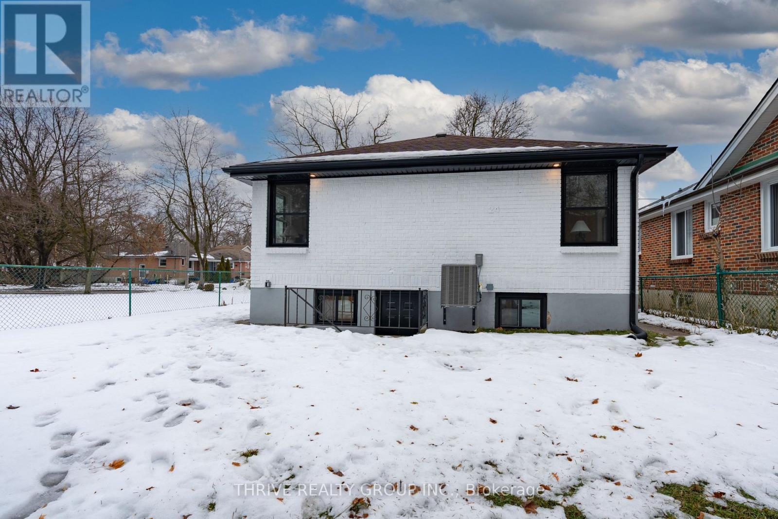 24 Gower Street, London North, Ontario  N6H 2E6 - Photo 38 - X12660570