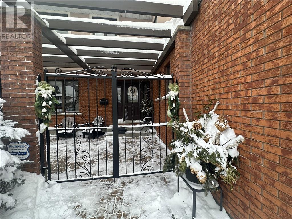 564 Jupiter Court, Sudbury, Ontario  P3E 5M6 - Photo 2 - 2125956