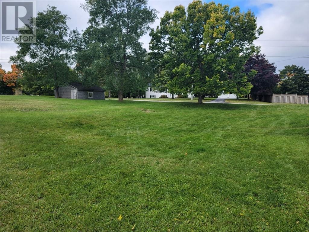 4 Gore St, Gore Bay, Ontario  P0P 1H0 - Photo 21 - 2115058