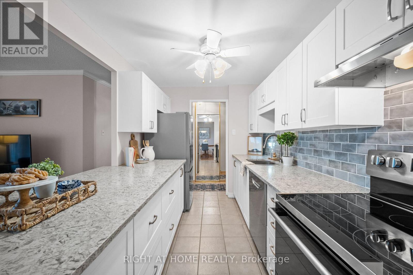 1006 - 1025 Richmond Road, Ottawa, Ontario  K2B 8G8 - Photo 10 - X12660454