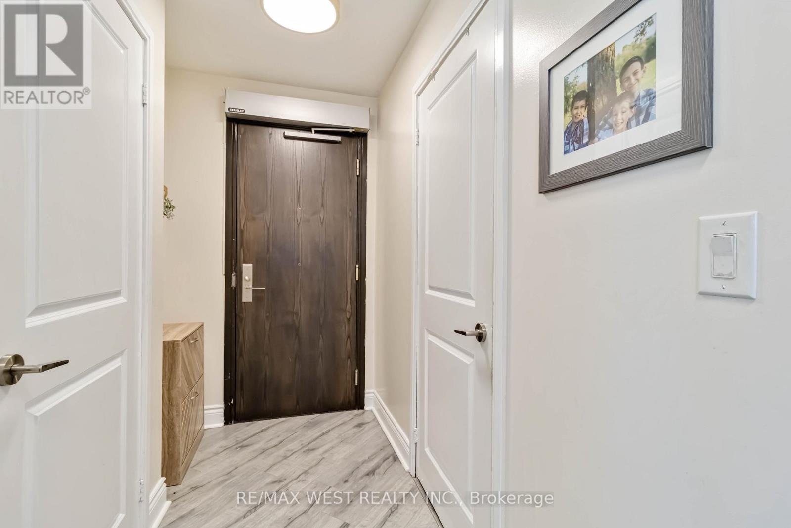 406 - 80 Absolute Avenue, Mississauga, Ontario  L4Z 0A5 - Photo 10 - W12373777