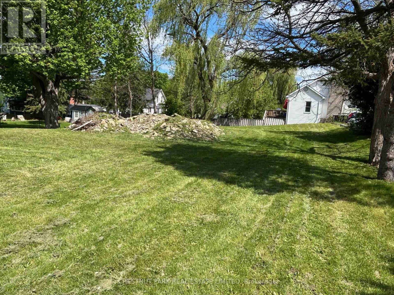 107 Union Street, Prince Edward County, Ontario  K0K 2T0 - Photo 2 - X12660586