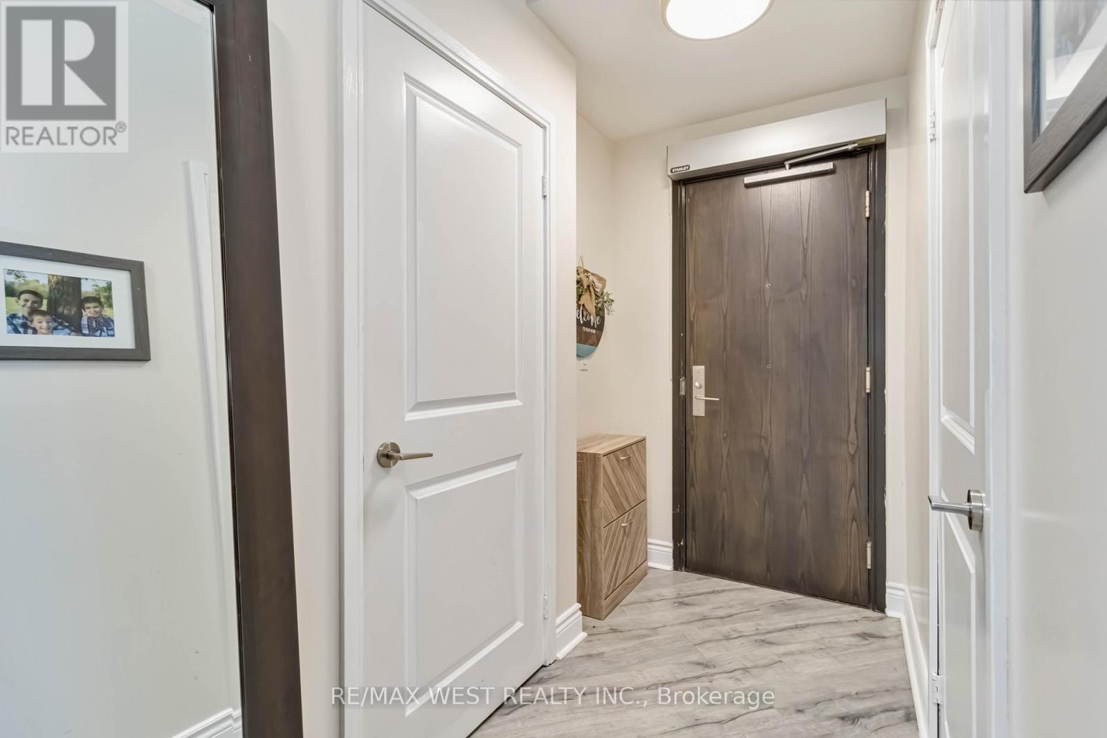 406 - 80 Absolute Avenue, Mississauga, Ontario  L4Z 0A5 - Photo 9 - W12373777