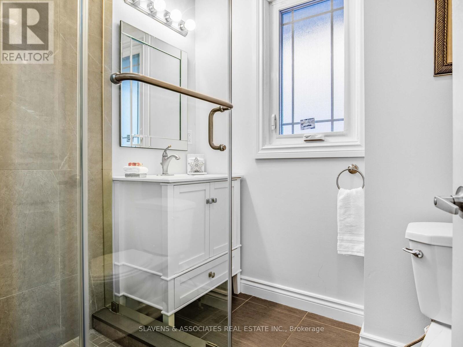 226 Broadway Avenue, Toronto, Ontario  M4P 1V9 - Photo 15 - C12660480