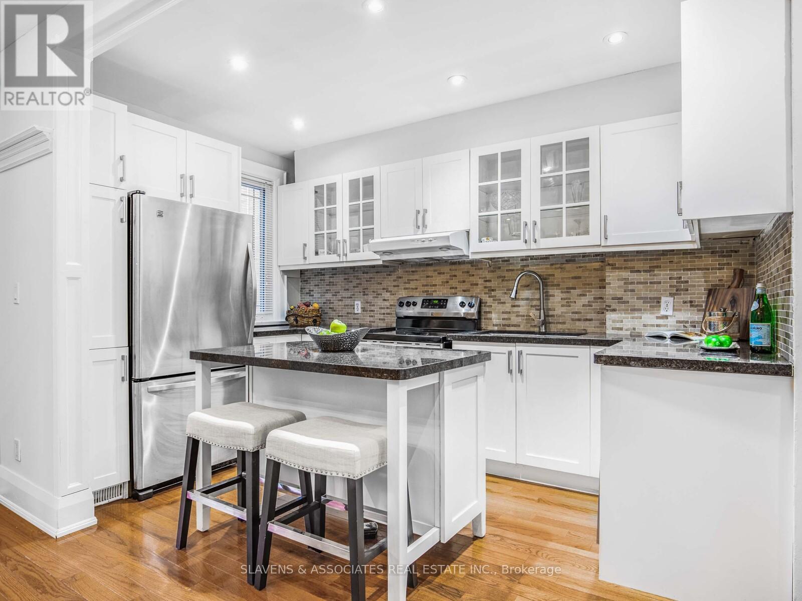 226 Broadway Avenue, Toronto, Ontario  M4P 1V9 - Photo 8 - C12660480