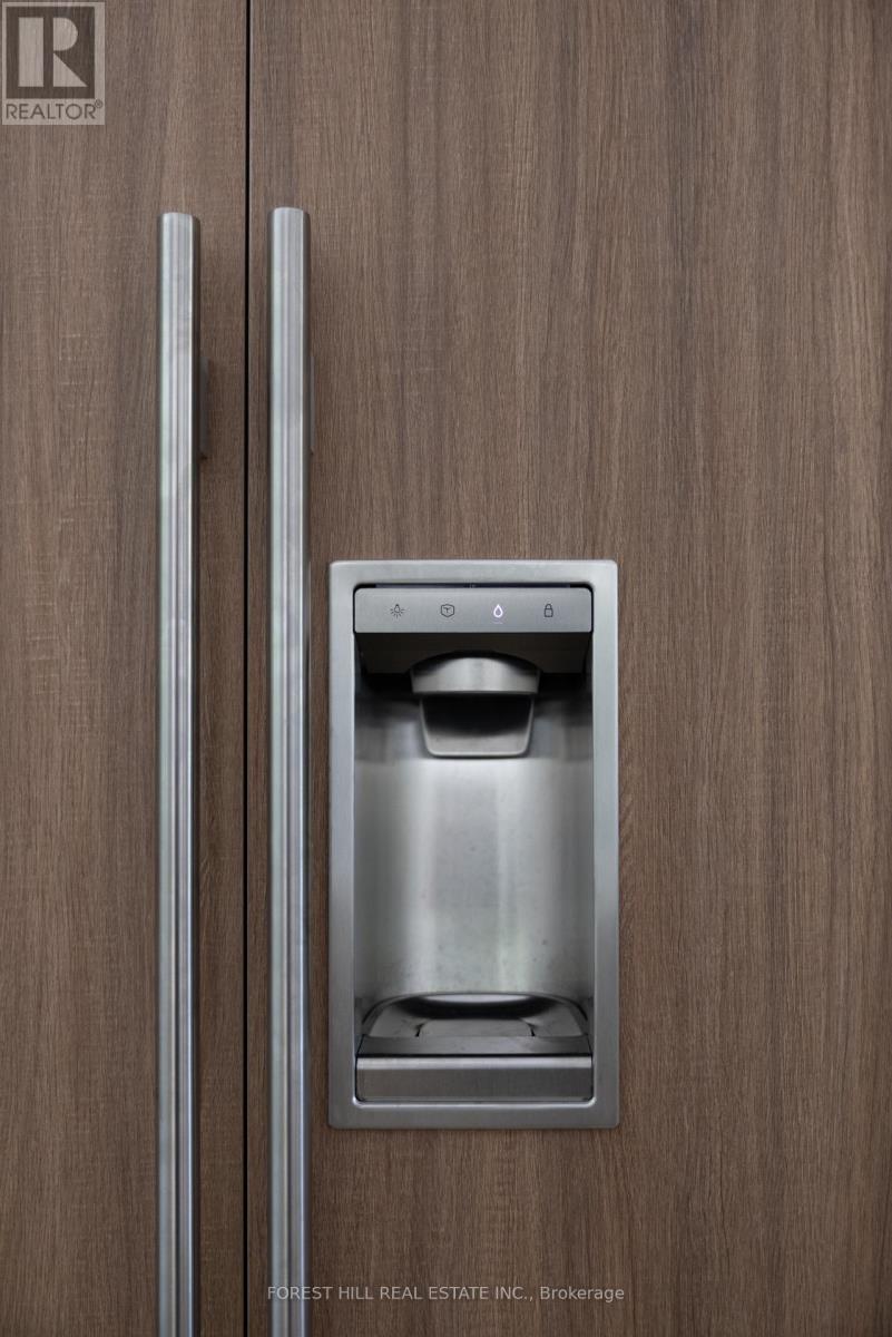 52 Roxborough Drive, Toronto, Ontario  M4W 1X1 - Photo 19 - C12660482