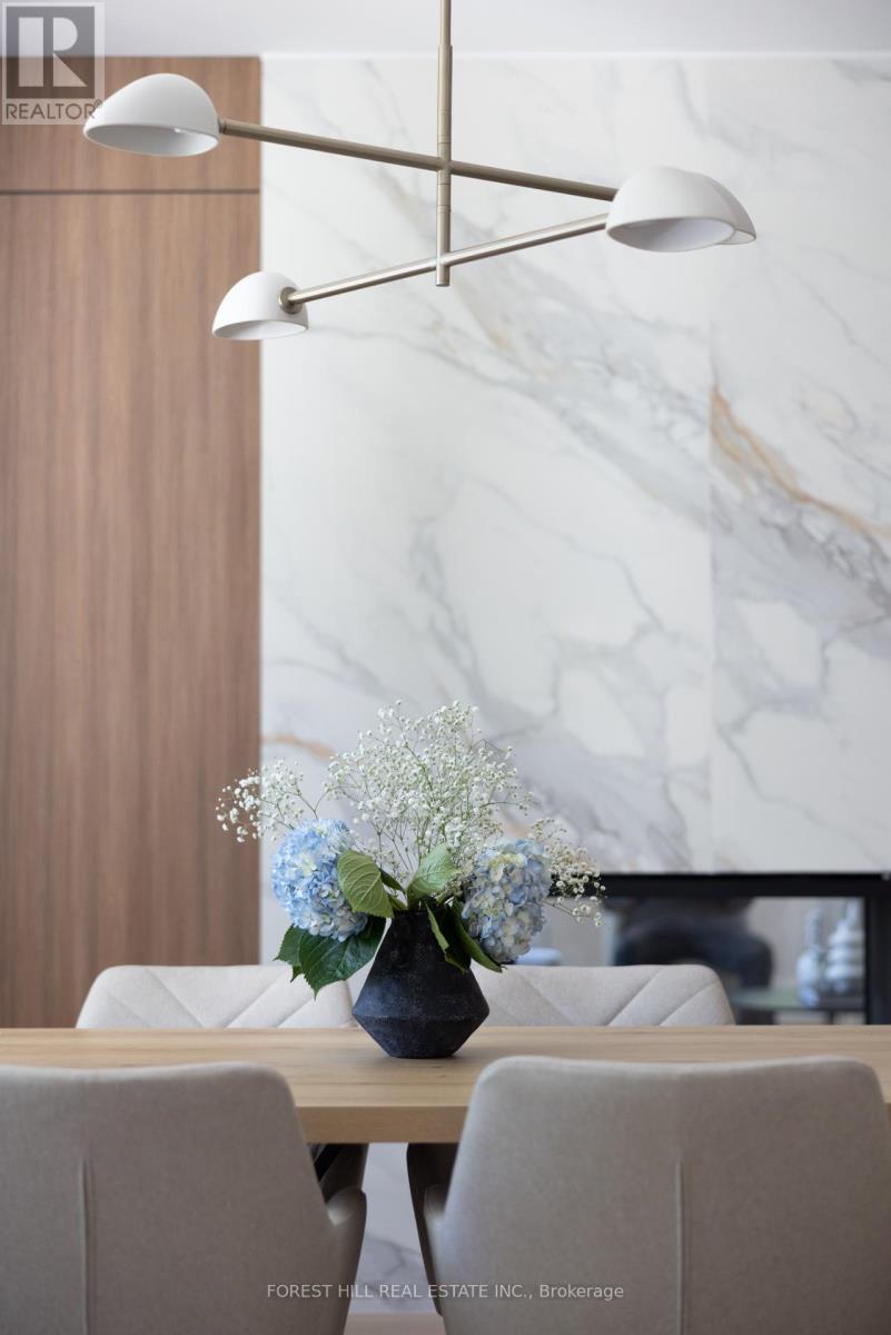 52 Roxborough Drive, Toronto, Ontario  M4W 1X1 - Photo 8 - C12660482