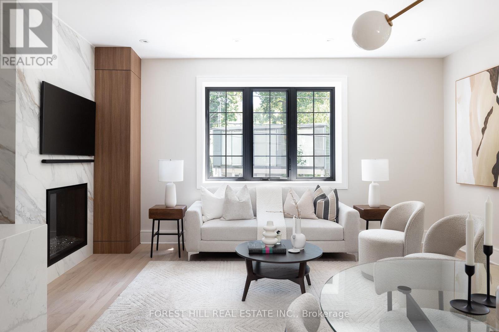 52 Roxborough Drive, Toronto, Ontario  M4W 1X1 - Photo 9 - C12660482