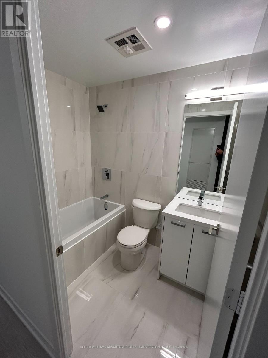 301 - 195 Mccaul Street, Toronto, Ontario  M5T 1W6 - Photo 6 - C12660484