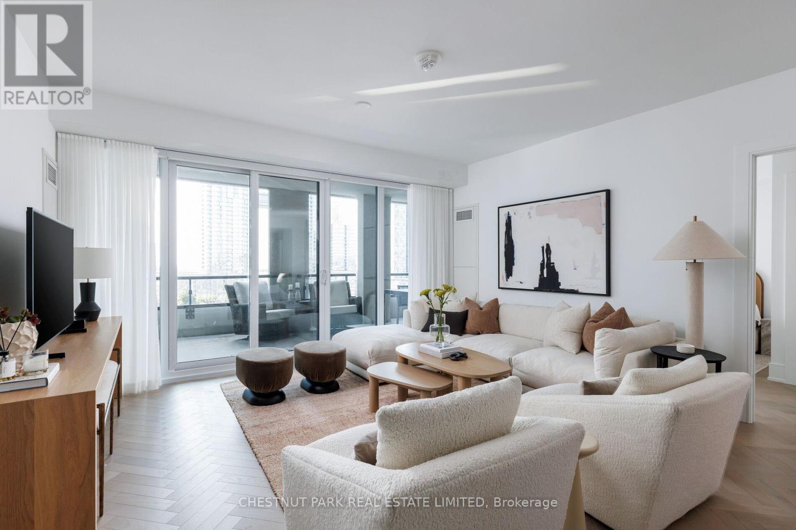 907 - 455 WELLINGTON STREET W, Toronto, Ontario