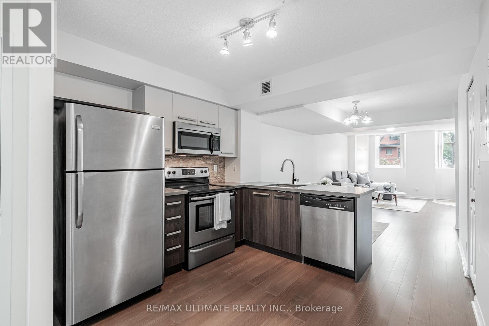 311 - 11 St Joseph Street, Toronto, Ontario  M4Y 3G4 - Photo 2 - C12660554