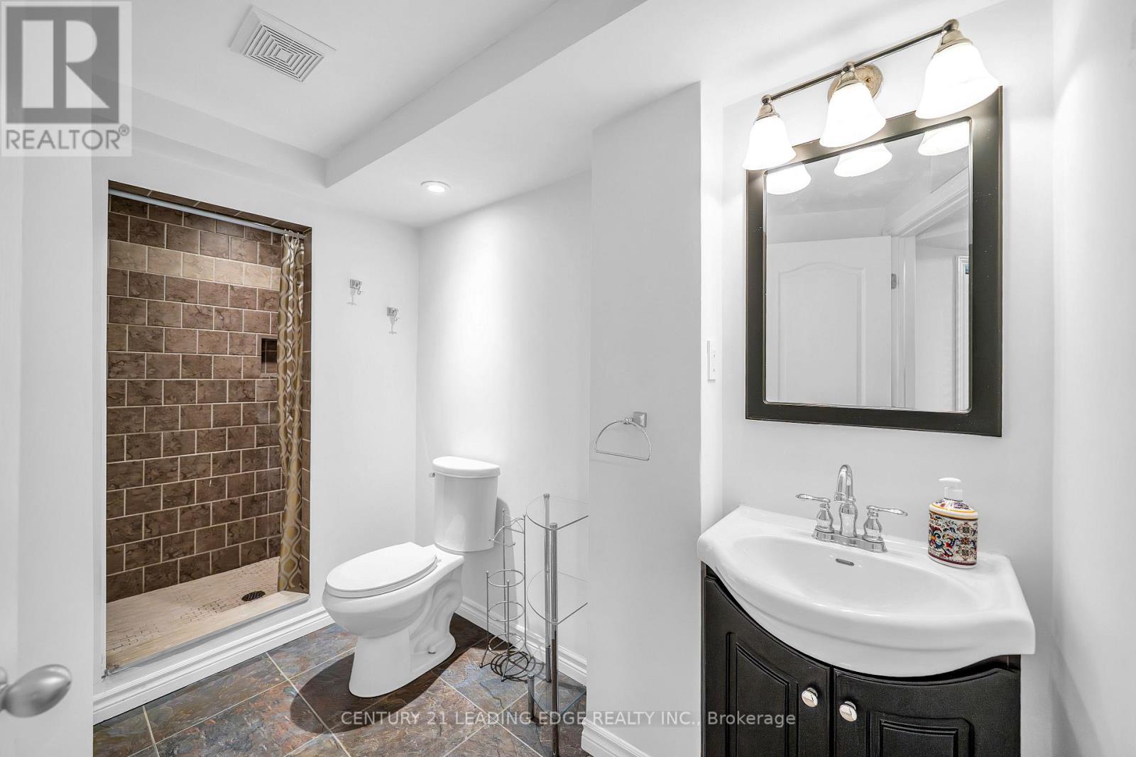 332 Swindells Street, Clarington, Ontario  L1C 5G9 - Photo 2 - E12660504