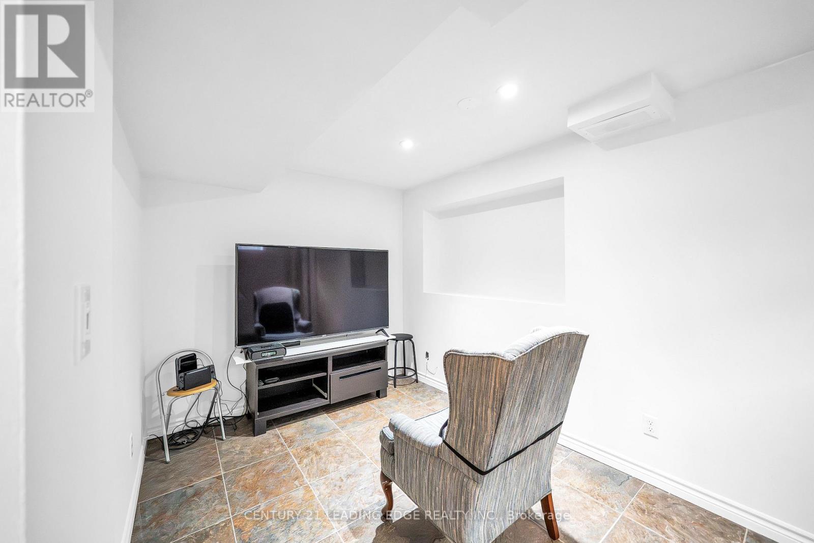 332 Swindells Street, Clarington, Ontario  L1C 5G9 - Photo 4 - E12660504