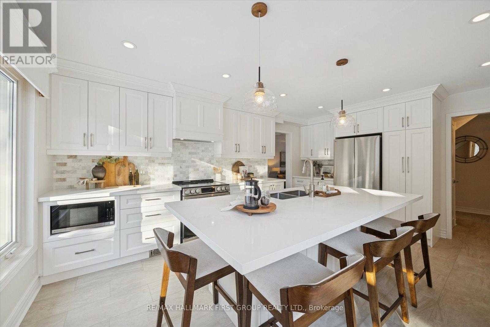 32 Forest Heights Street, Whitby, Ontario L1R 1T5 - Photo 4 - E12660528