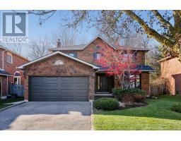 32 FOREST HEIGHTS STREET, Whitby, Ontario