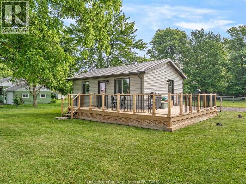 MLS# 25032076: 8650 Malden ROAD, LaSalle, Canada