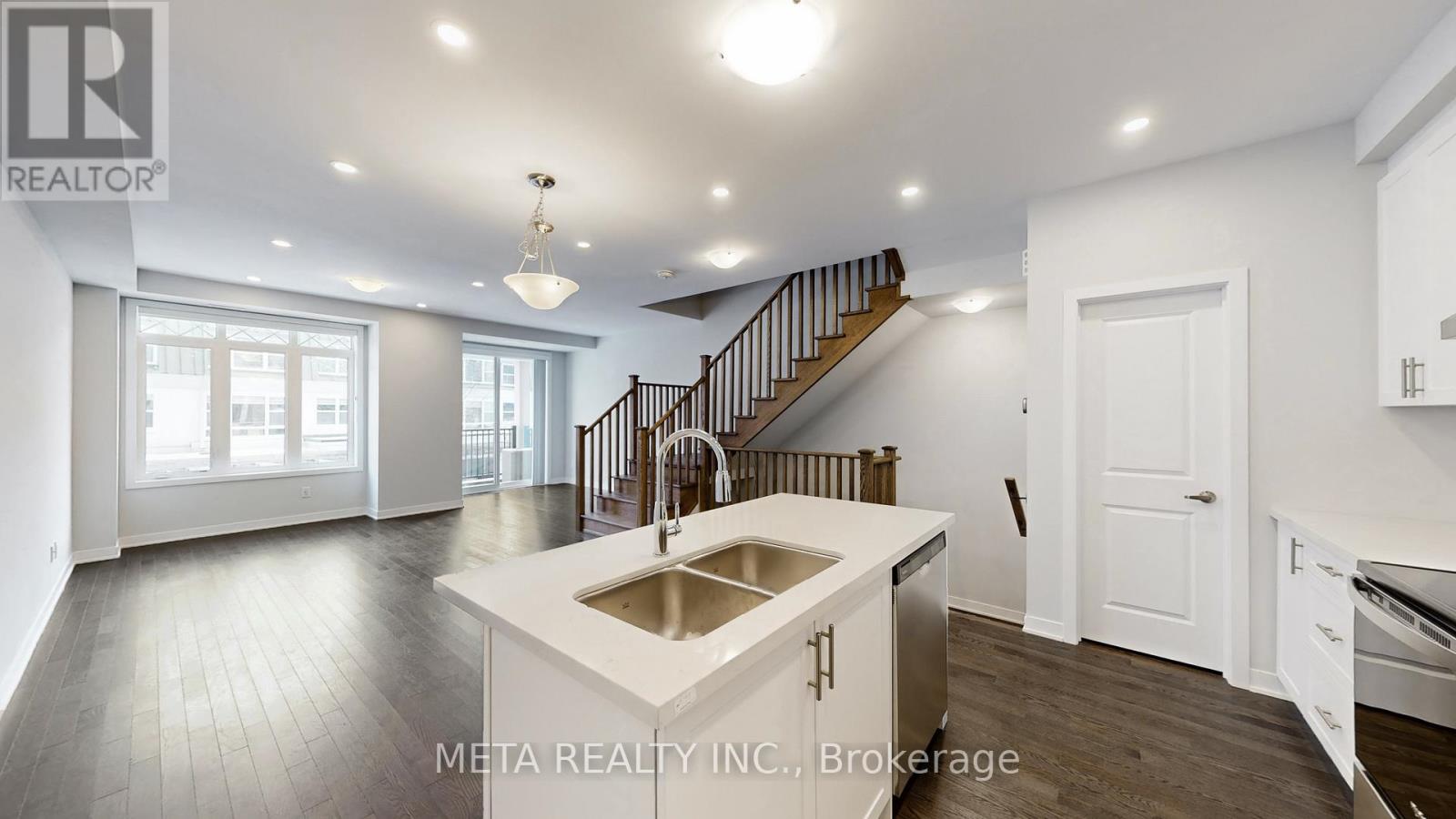 87 Anna Russell Way, Markham, Ontario  L3R 3X3 - Photo 11 - N12660470