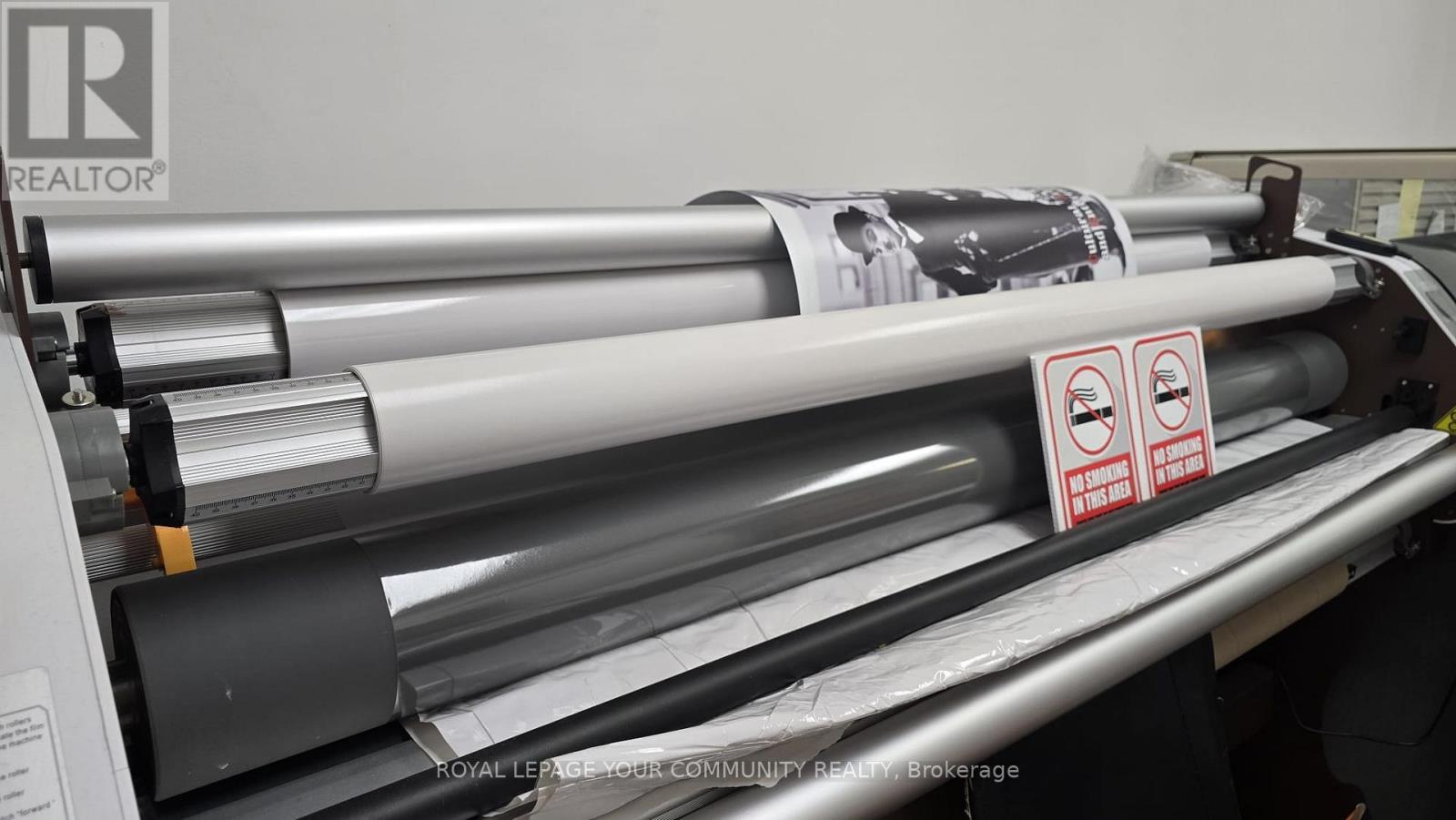 205 - 8108 Yonge Street, Vaughan (Uplands), Ontario  L4J 1W4 - Photo 2 - N12660486