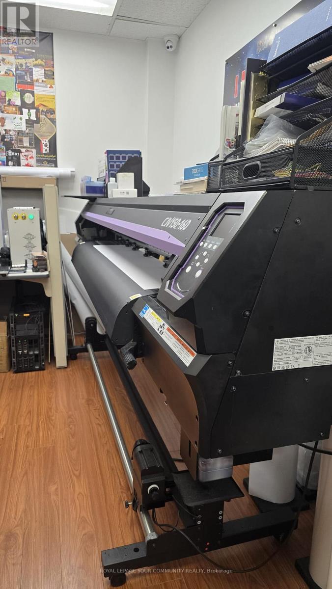 205 - 8108 Yonge Street, Vaughan (Uplands), Ontario  L4J 1W4 - Photo 9 - N12660486