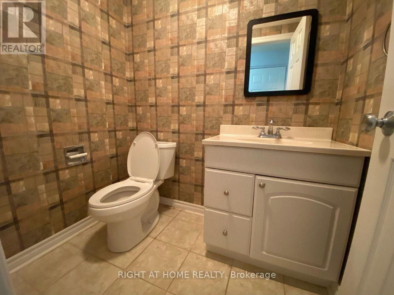 18 Red Mills Drive, East Gwillimbury, Ontario  L9N 1B8 - Photo 16 - N12660522