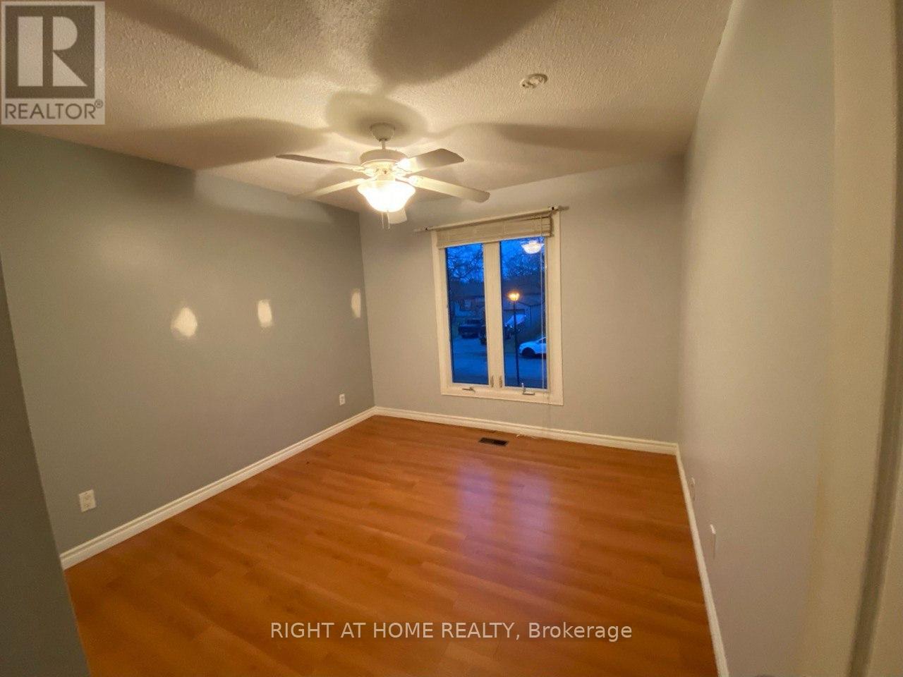 18 Red Mills Drive, East Gwillimbury, Ontario  L9N 1B8 - Photo 8 - N12660522