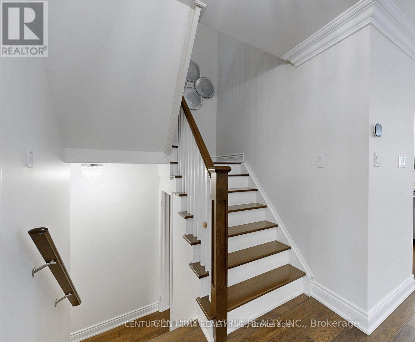 611 Heddle Crescent, Newmarket, Ontario  L3X 2J5 - Photo 12 - N12660524