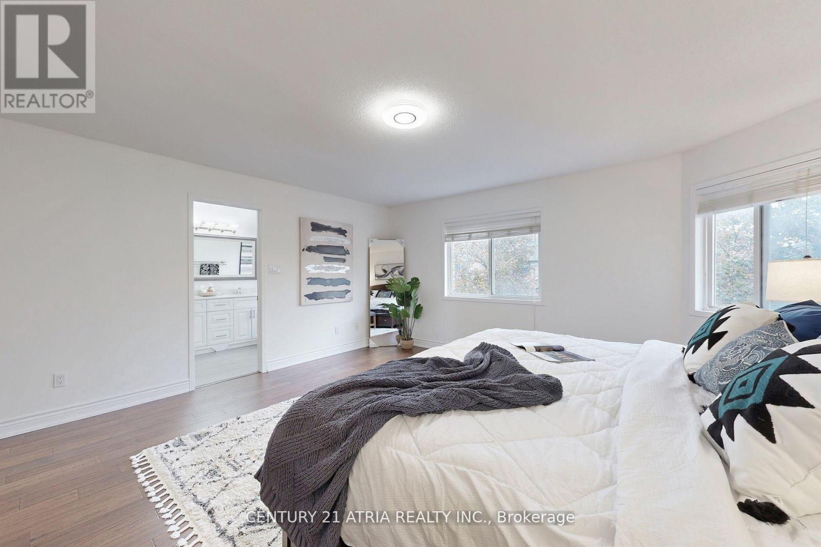 611 Heddle Crescent, Newmarket, Ontario  L3X 2J5 - Photo 18 - N12660524