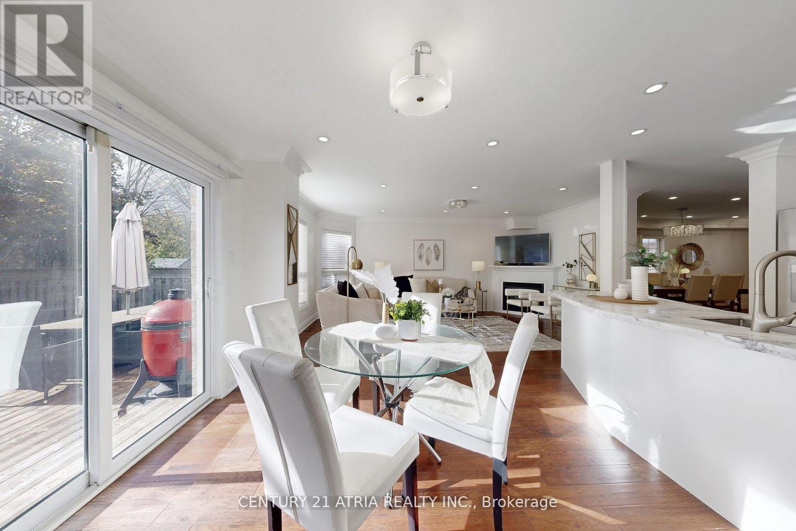 611 Heddle Crescent, Newmarket, Ontario  L3X 2J5 - Photo 8 - N12660524