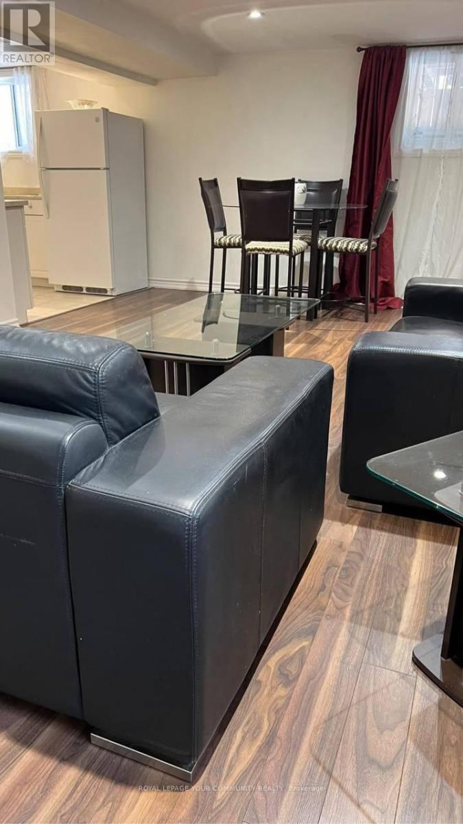 Basement - 299 Towercrest Drive, Newmarket (Central Newmarket), Ontario  L3Y 1C1 - Photo 2 - N12660538