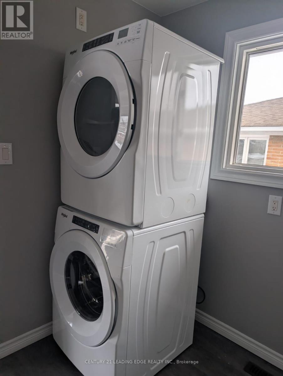 Main - 2424 Whaley Drive, Mississauga, Ontario  L5B 2B5 - Photo 18 - W12653052